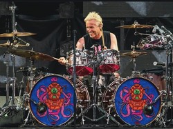 Cabut dari Band, Josh Freese Ngaku Gak Suka-suka Amat Musik Foo Fighters