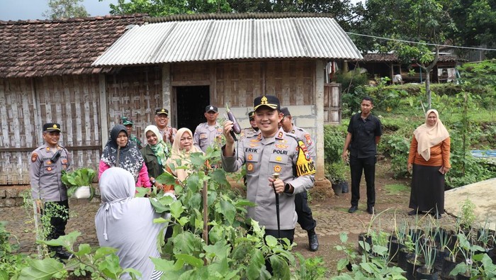 Kapolres Magetan AKBP Raden Erik Bangun Prakasa