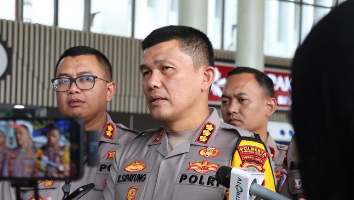 Kapolresta Bandara Soekarno-Hatta Kombes Ronald FC Sipayung