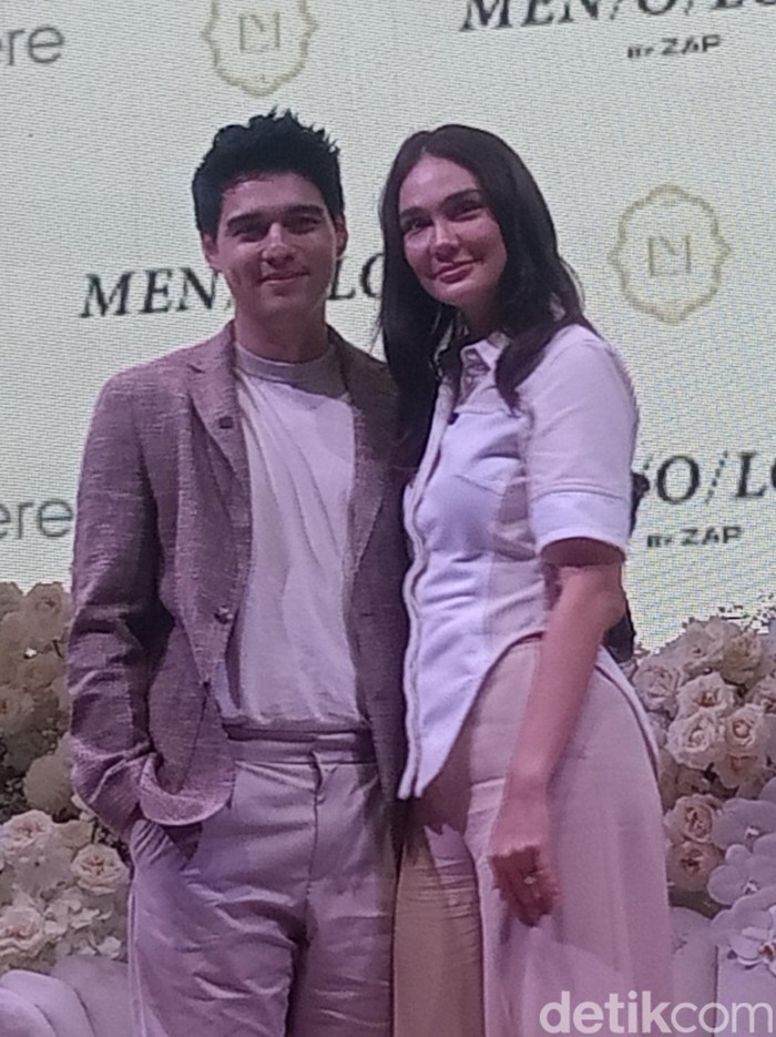 Luna Maya dan Maxime Bouttier di Jakarta Selatan.