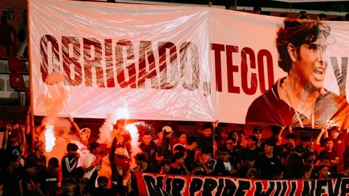 Momen perpisahan Stefanor Teco Cugurra dengan Bali United di Stadion I Wayan Dipta, Gianyar, Bali, Sabtu (17/5/2025).