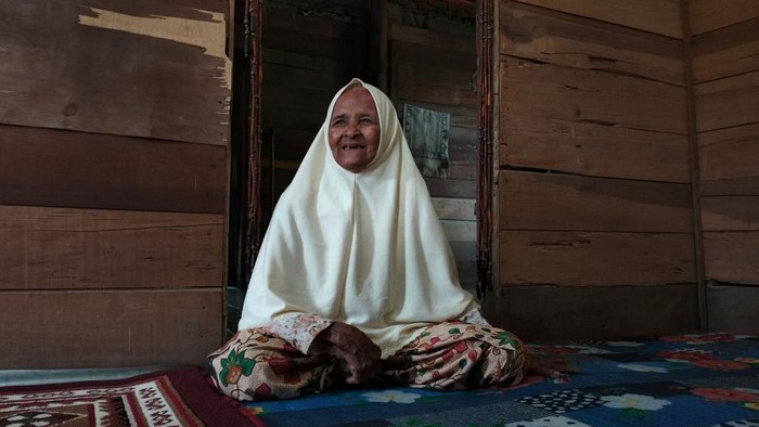 Nek Munira, salah satu calon jemaah haji yang akan berangkat tahun ini. (Agus Setyadi/detikSumut)