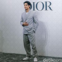 Ini bukan pertama kalinya Apo Nattawin berkunjung ke Jakarta. Sebelumnya dia datang bersama Mile Phakphum, Bas Asavapatr, dan Tong Thanayut untuk acara The Magical ManSuang pada tahun 2023. Foto: Grandyos Zafna/detikcom