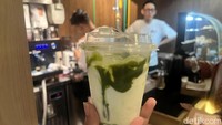 Beralih ke gerai Asa Kiosk, mereka menawarkan jajanan tradisional taiyaki yang cocok dinikmati dengan segelas Green Tea Latte. Foto: Detikcom / Atiqa Rana