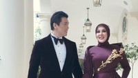 Ia juga bercerita soal alasannya vakum dari dunia musik. Dikatakannya, keluarga dan menjadi ibu adalah alasan utamanya. Foto: instagram Syahrini