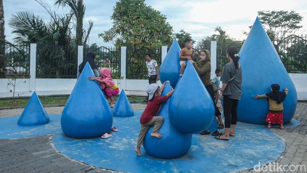 Taman Alun-Alun Dan Hutan Kota Depok (Albar)