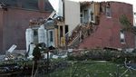Rumah Warga di St. Louis Rusak Parah Dihantam Tornado