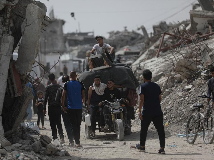 Warga Gaza Mengungsi Usai Serangan di Jabalia dan Beit Lahiya
