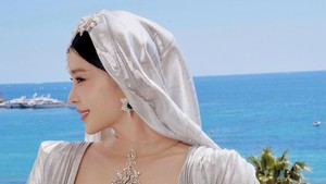 Duh, ada-ada aja deh, Zhao Yingzi. Foto: Instagram @jolipoli.couture