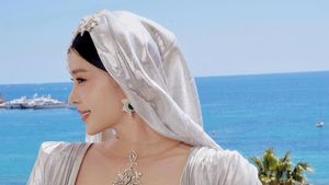 Penampakan Gaun Aktris China yang Bikin Diusir dari Red Carpet Cannes