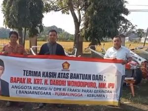 Anak Buah Prabowo Darori Bantu Hand Traktor dan Pompa Air, Petani Purbalingga Bersyukur
