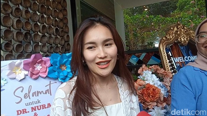 Ayu Ting Ting saat ditemui di kawasan Jakarta.