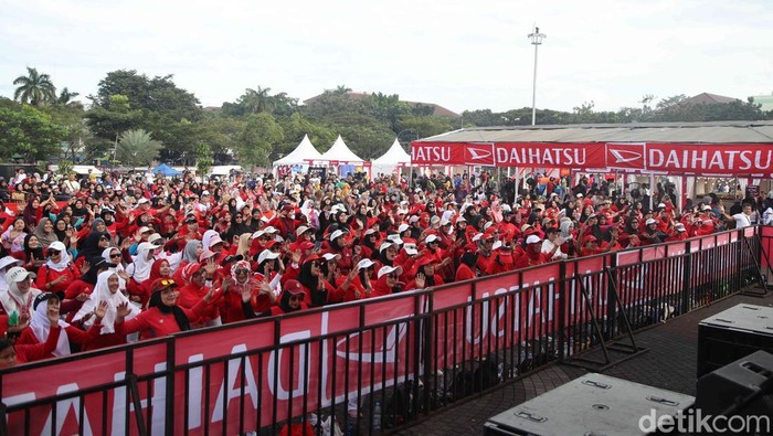 Akhir pekan di Alun-alun Tigaraksa, Kabupaten Tangerang, terasa berbeda dengan digelarnya acara Daihatsu Kumpul Sahabat, Minggu (18/5/2025).