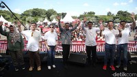 PT Astra Daihatsu Motor (ADM) kembali menggelar acara Daihatsu Kumpul Sahabat, yang kali ini berlangsung di Alun-alun Tigaraksa, Kabupaten Tangerang, Banten, Minggu (18/5/2025). Kabupaten Tangerang dipilih sebagai lokasi pembuka untuk rangkaian acara Daihatsu Kumpul Sahabat 2025.
