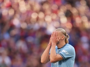 Erling Haaland Melempem Lagi di Wembley