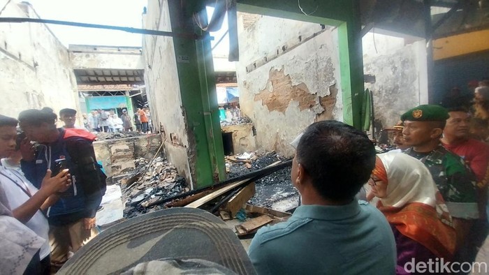 Kebakaran Kios Pasar di Majalengka