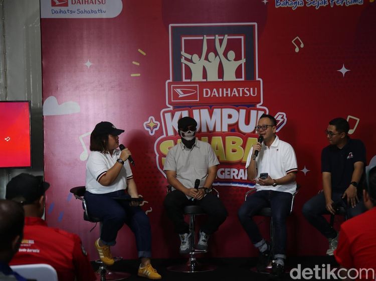 Talkshow Om Mobi Meriahkan Kumpul Sahabat Daihatsu Tangerang