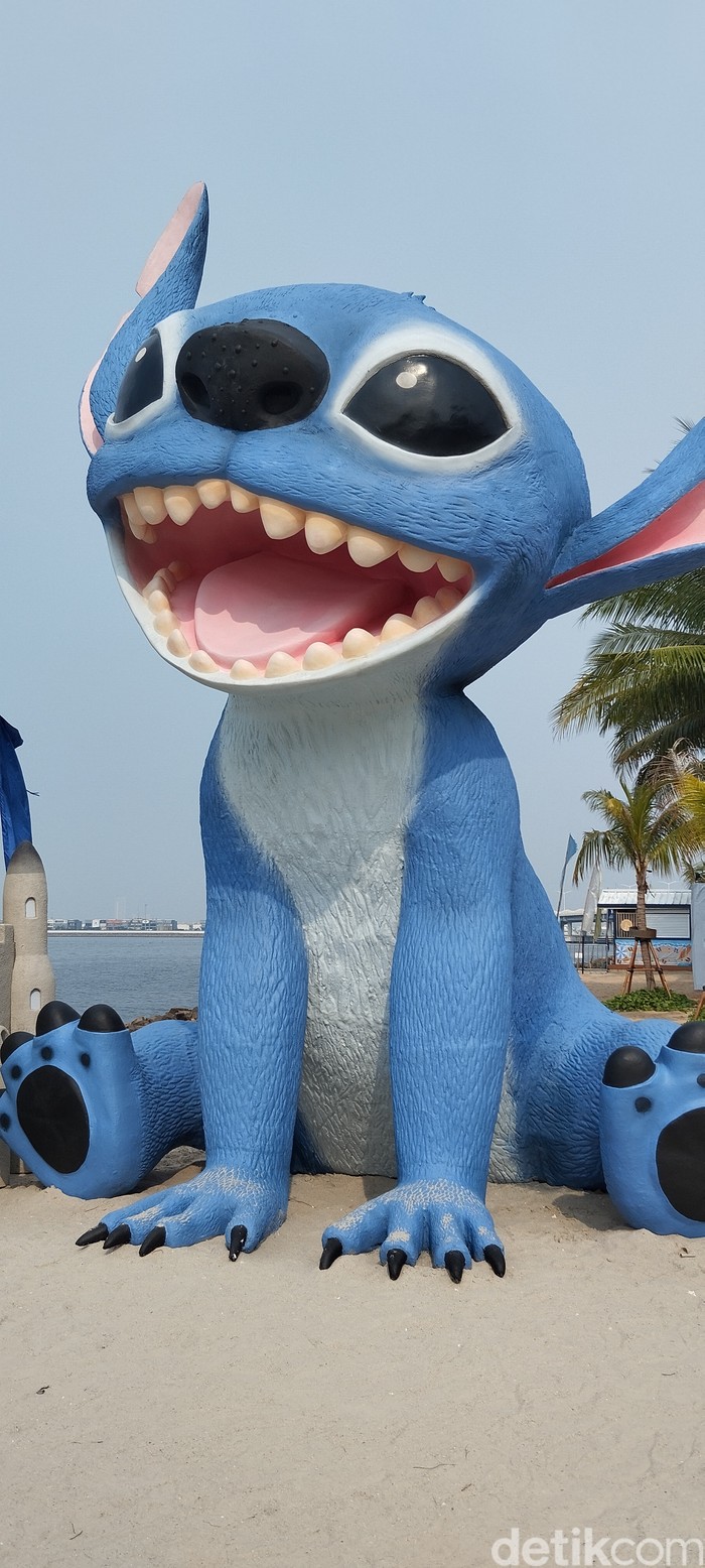 Les Tari Hula hingga Foto Bareng Stitch di Stitch Summer Invasion!