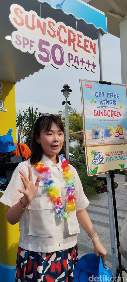 Les Tari Hula hingga Foto Bareng Stitch di Stitch Summer Invasion!