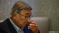 Hario Cafe Tokyo Jakarta resmi mendapatkan lisensi langsung dari Chairman Hario Jepang, Shibata. Penyerahan sertifikat dilakukan di lokasi cafe pada Sabtu (17/5/2025).