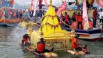 Nelayan Prigi Trenggalek Gelar Larung Sembonyo