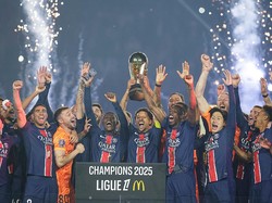 PSG lantas mengunci gelar juara Ligue 1 2024/2025 dengan keunggulan sembilan poin. Foto: Antonio Borga/Eurasia Sport Images/Getty Images