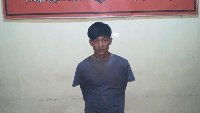 Pelaku begal bersajam di Muaro Jambi saat diringkus polisi.