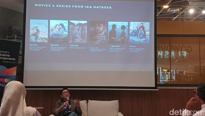 Penulis novel Ika Natassa