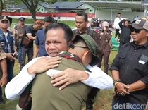 Haru Warnai Pemulangan Anak Hasil Pendidikan Karakter di Barak TNI