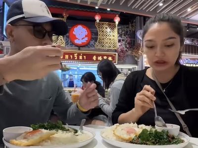 Seru! Siti Badriah Sempat Kulineran ke Thailand Sebelum Melahirkan