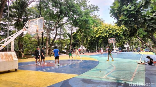 Suasana Taman Menteng, Jakarta. (Maulani/detikcom)