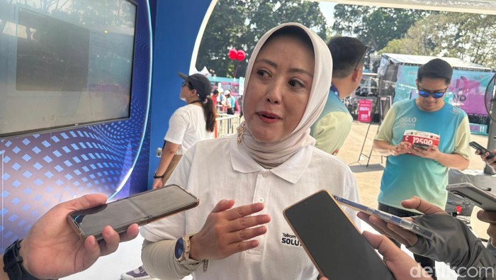 OVP Enterprise Marketing & Regional Management Telkom, Reni Yustiani