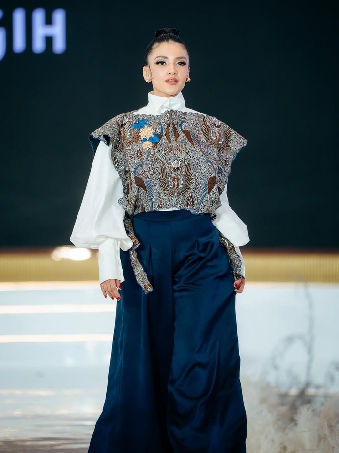 Tsania Marwa