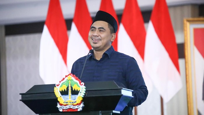 Wakil Gubernur Jawa Tengah, Taj Yasin dalam acara Halal Bihalal dan Harlah ke-79 Muslimat NU Kota Semarang, Sabtu (17/5/2025).