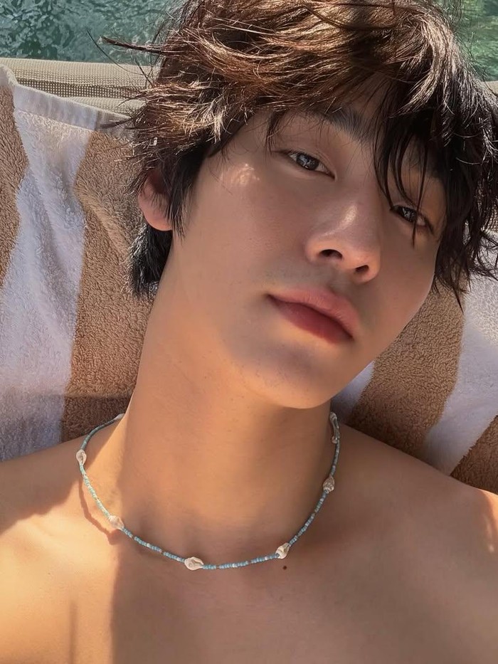 Ahn Hyo Seop liburan di Bali.