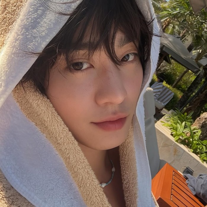 Ahn Hyo Seop liburan di Bali.