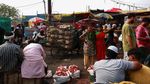 Aktivitas Pasar Daging di New Delhi Jelang Musim Panas