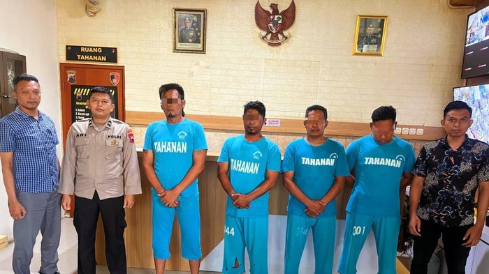 Empat orang diduga anggota Grib Jaya ditangkap.
