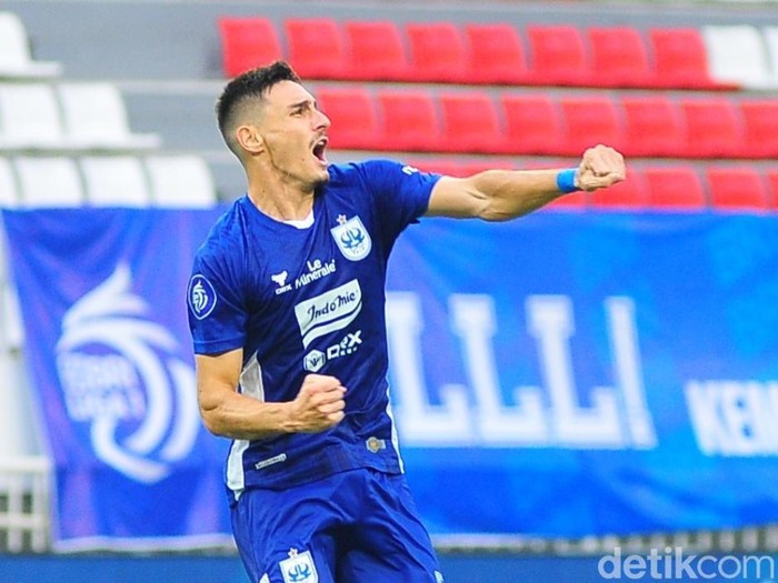 Bek PSIS asal Brazil, Joao Ferrari jadi incaran tim Liga 1 musim depan.