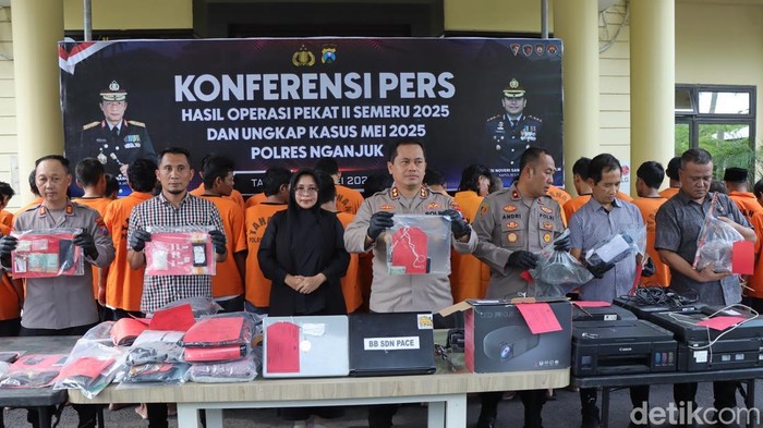 Belasan pemuda Nganjuk diamankan saat tawuran