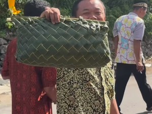 Tradisi Unik di Gunungkidul, Sego Kiso dalam Tas Ayam Daun Kelapa