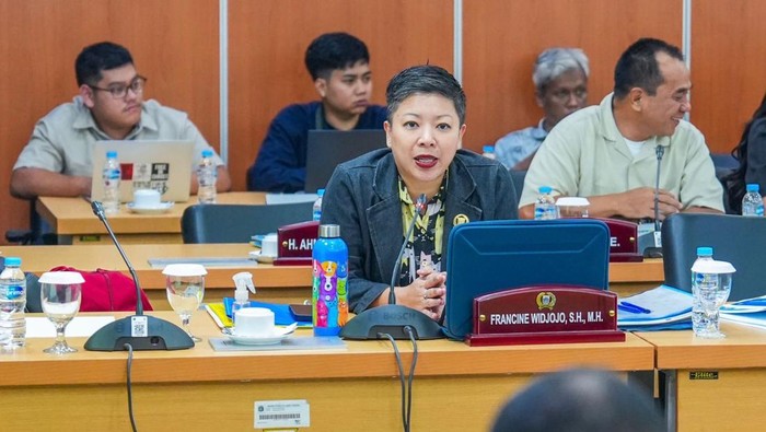 Francine PSI: Pemprov DKI Setuju Jalankan 6 Mobil Kesehatan Hewan Mulai 2026