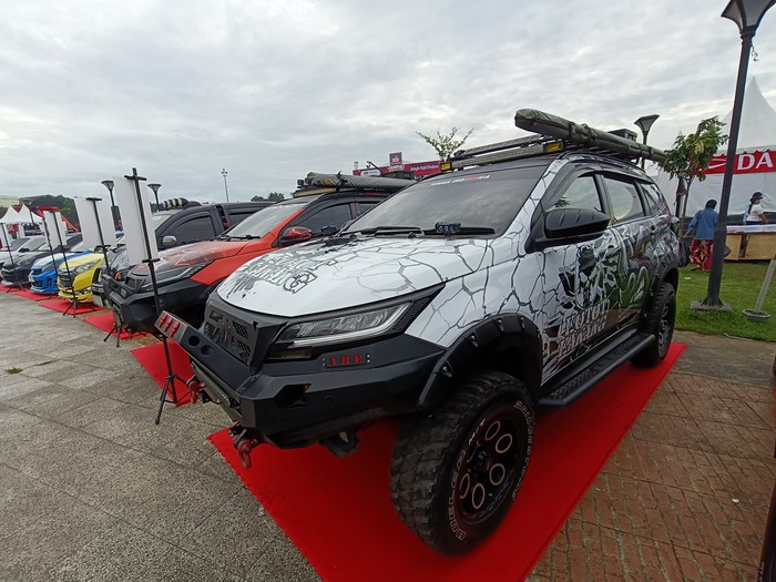 Gagahnya modifikasi Daihatsu Terios ala mobil offroad