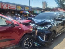 Mobil Kapolres Gowa Tabrakan Adu Banteng gegara Pengemudi Rush Ngantuk