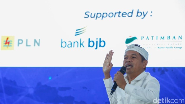 Gubernur Jabar Dedi Mulyadi  di acara detikcom Regional Summit di BIJB Kertajati, Senin (19/5/2025)