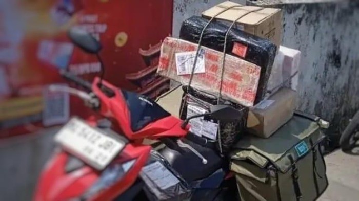 Ilustrasi foto paket kurir (Dok Istimewa)