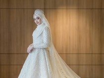 Inara Rusli Bergaun Pengantin Putih, Mohon Doa Bisa Kembali Nikah