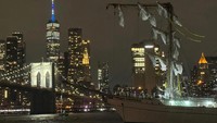 Kapal Cuauhtémoc, yang membawa 227 orang di dalamnya, kehilangan daya saat mencoba bermanuver di perairan yang bergelombang. Akibatnya, kapal tersebut terdorong arus dan angin ke arah Jembatan Brooklyn, menyebabkan tiga tiang layarnya yang setinggi 147 kaki menabrak bagian bawah jembatan dan patah. REUTERS/Santiago Lyon