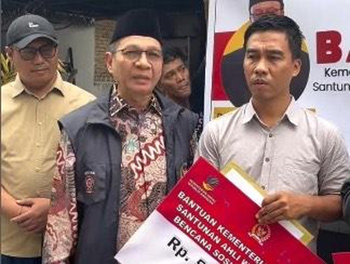 M Husni