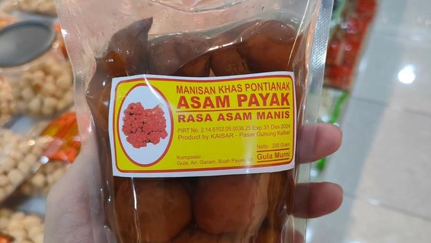 Manisan asam payak Pontianak.